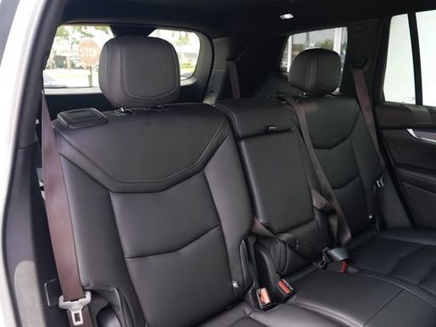 Used 2023 Cadillac XT6 Luxury FWD image 18
