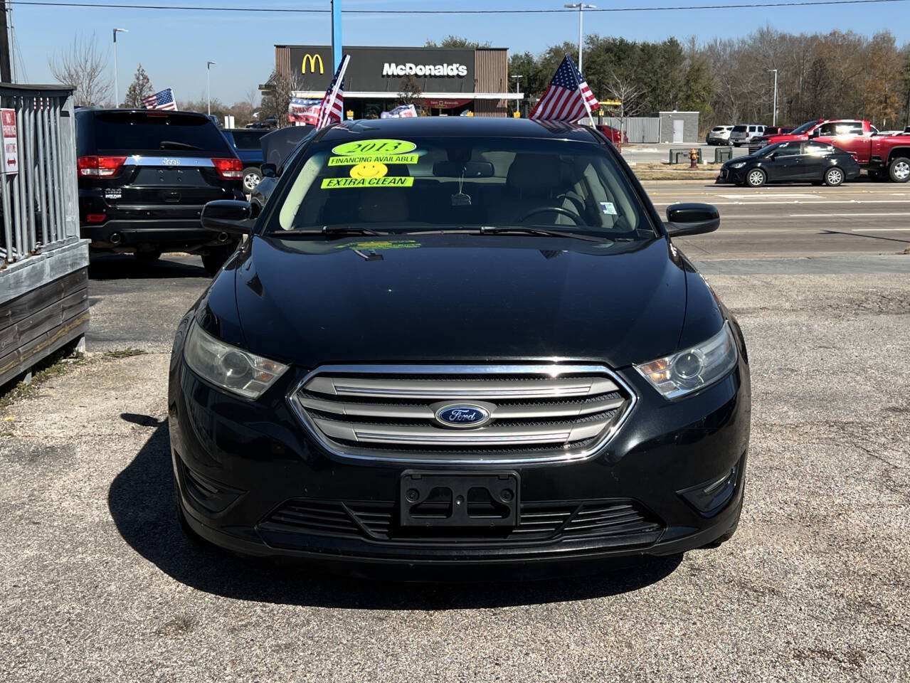 Used 2013 Ford Taurus SEL FWD image 3