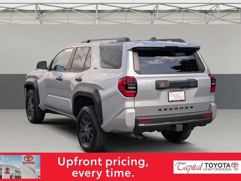 Used 2026 Toyota 4Runner SR5 AWD/4WD image 5