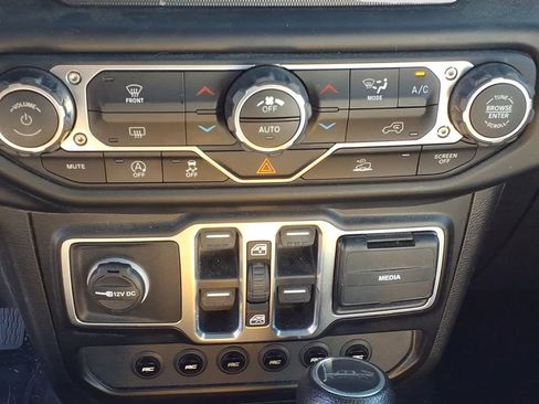 Used 2020 Jeep Gladiator Sport w/ Quick Order Package 24S AWD/4WD image 19