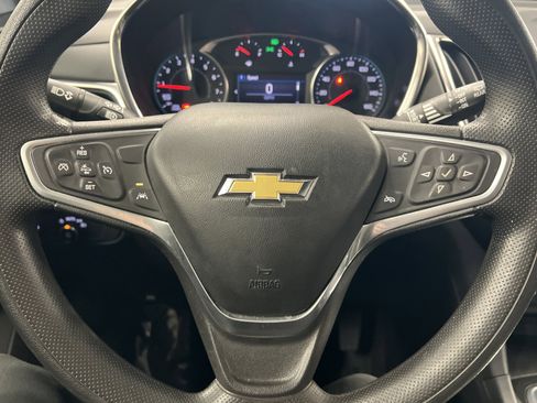 Used 2022 Chevrolet Equinox LT image 9