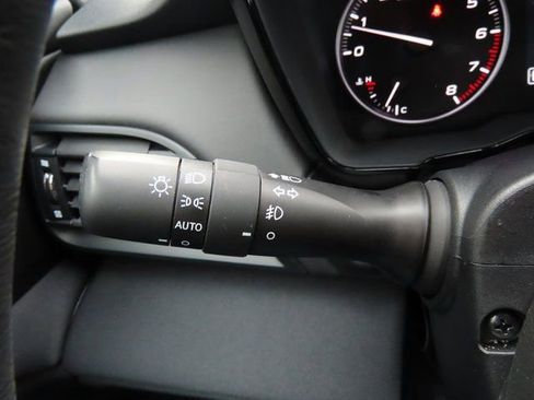 Used 2025 Subaru Outback Premium w/ Popular Package #1A image 33