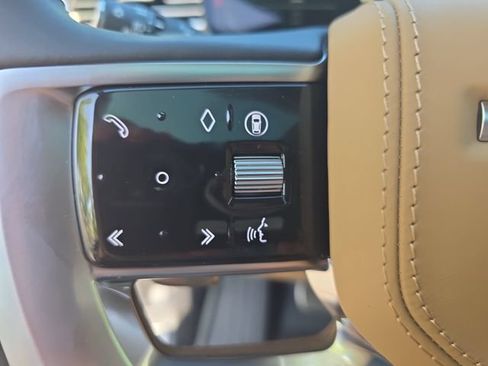 New 2026 Land Rover Range Rover Long Wheelbase SE AWD/4WD image 17