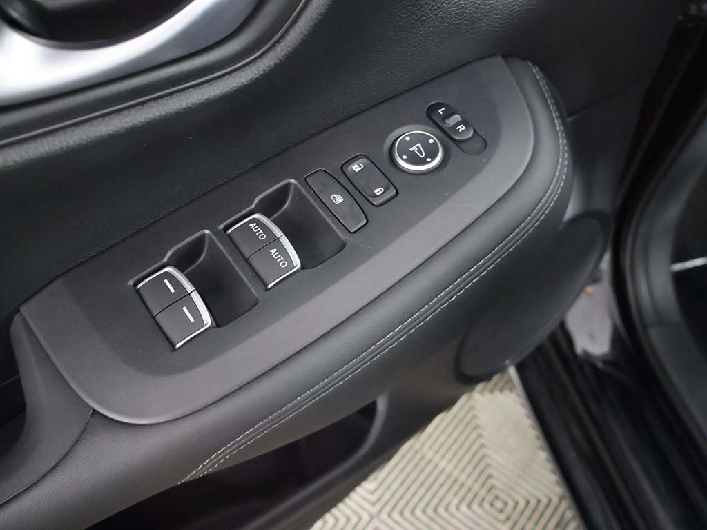 Certified 2025 Honda HR-V EX-L image 38