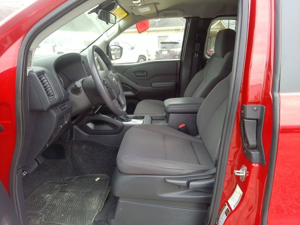 Used 2022 Nissan Frontier S RWD image 14
