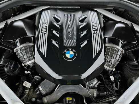 Used 2022 BMW X6 M50i AWD/4WD image 31