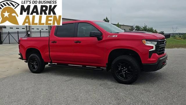 Used 2023 Chevrolet Silverado 1500 LT Trail Boss w/ Protection Package AWD/4WD image 2