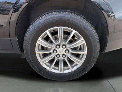 Used 2017 Cadillac XT5 Luxury w/ Driver Awareness Package image 21