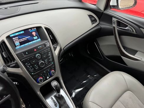 Used 2014 Buick Verano FWD image 21
