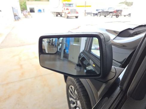 Used 2019 GMC Sierra 1500 4x4 Crew Cab w/ Convenience Package image 37