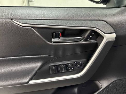 Certified 2021 Toyota RAV4 XLE Premium image 15