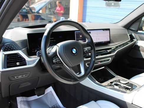 Used 2026 BMW X5 xDrive40i AWD/4WD image 14
