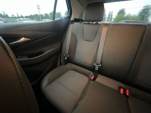 Used 2025 Buick Encore GX Preferred image 39