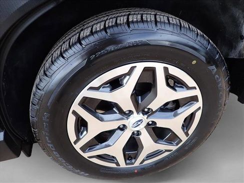 Used 2021 Subaru Forester Premium image 7