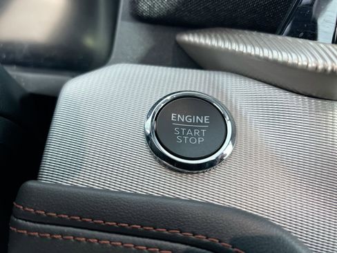 Used 2025 Ford Explorer Active image 20