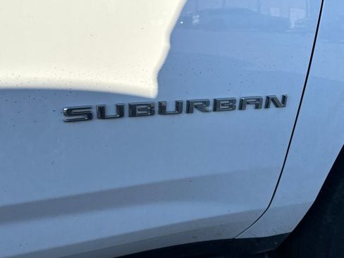 Used 2023 Chevrolet Suburban LS image 4