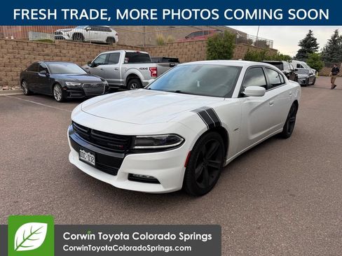 Used 2016 Dodge Charger R/T RWD image 3