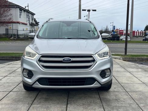 Used 2017 Ford Escape Titanium image 6