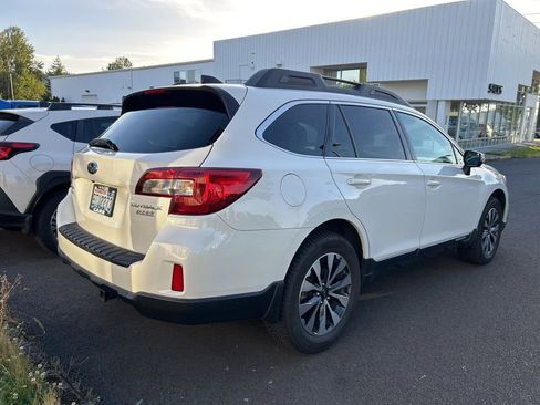 Used 2017 Subaru Outback 2.5i Limited w/ Popular Package #5 AWD/4WD image 2