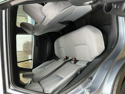 Used 2025 Toyota Corolla Cross AWD Hybrid image 21