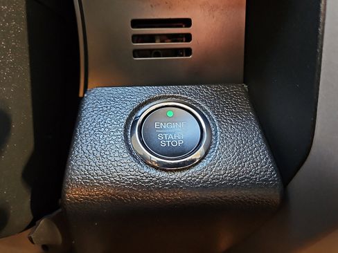 Used 2018 Ford F150 Lariat image 20