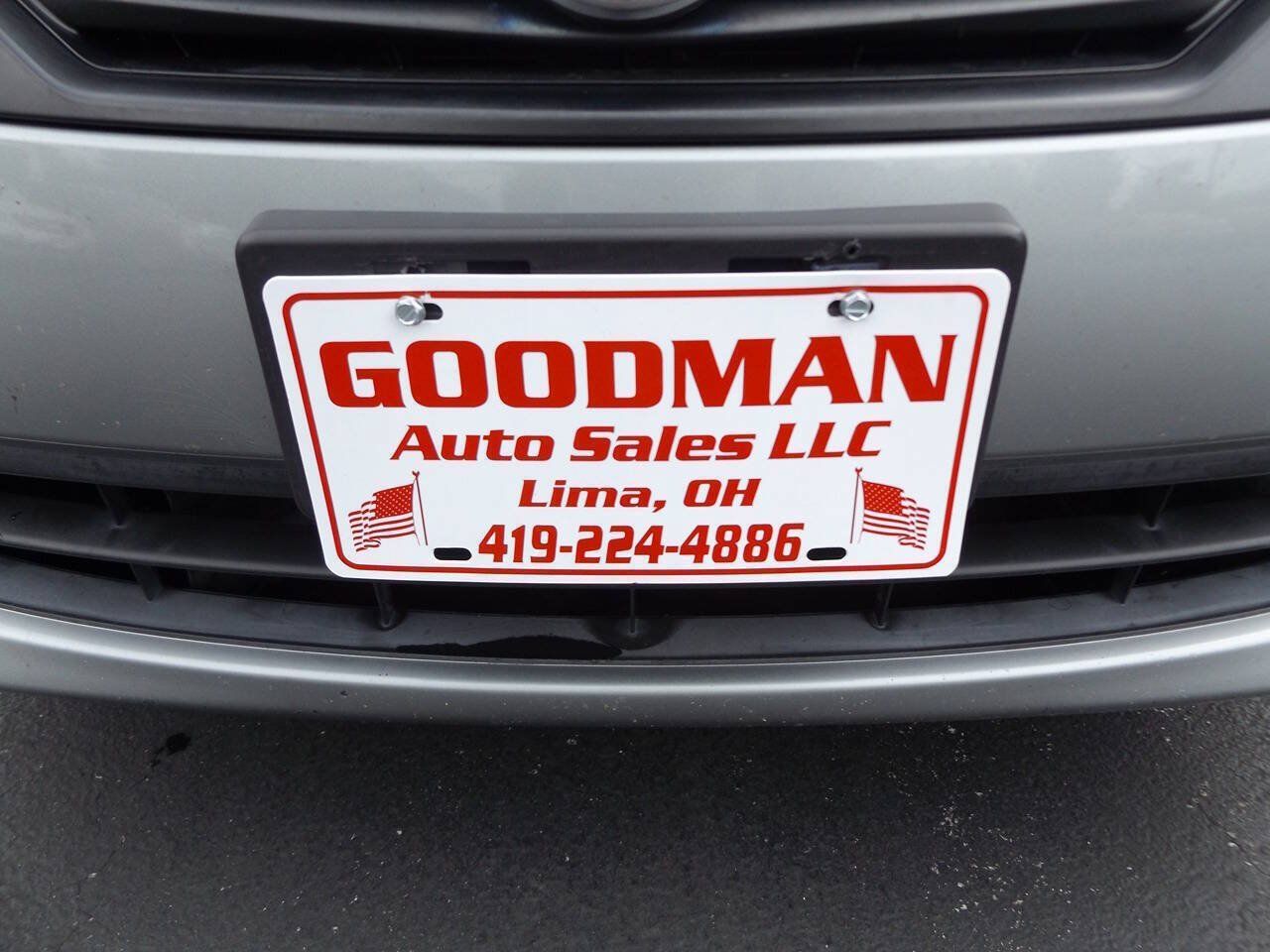 Used 2012 Nissan Versa S w/ Cruise Control Pkg FWD image 4