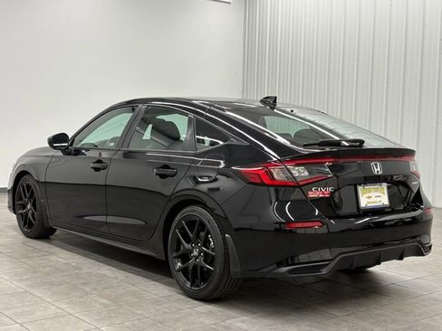 Used 2024 Honda Civic Sport image 4