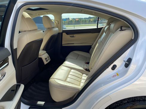 Used 2016 Lexus ES 350 FWD image 16