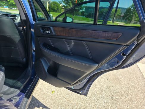 Used 2019 Subaru Outback 2.5i Limited AWD/4WD image 30