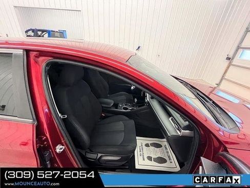 Used 2021 Kia K5 LX image 5