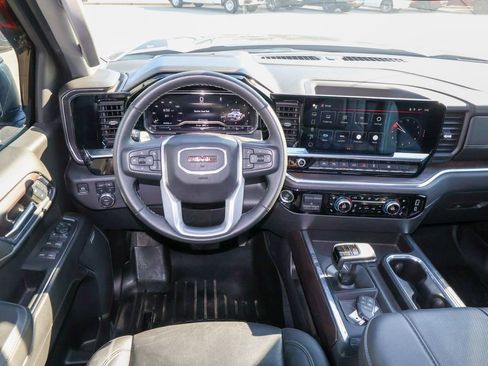 Used 2024 GMC Sierra 1500 SLT w/ SLT Premium Package AWD/4WD image 13