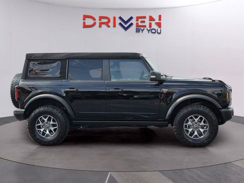 Used 2025 Ford Bronco Badlands AWD/4WD image 6