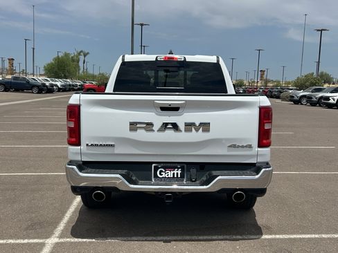 Used 2025 RAM 1500 Laramie AWD/4WD image 4