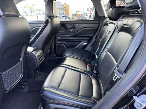 Used 2022 Lincoln Corsair AWD w/ Equipment Group 101A image 15