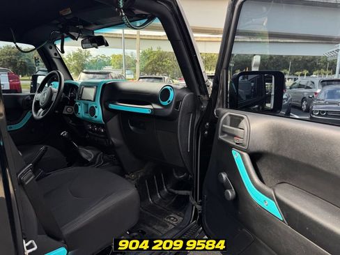 Used 2016 Jeep Wrangler Unlimited Sport w/ Max Tow Package AWD/4WD image 31