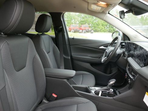 New 2026 Buick Encore GX Preferred w/ Comfort Package AWD/4WD image 9