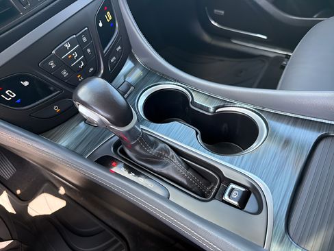 Used 2020 Buick Envision Premium AWD/4WD image 39