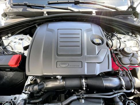 New 2026 Land Rover Range Rover Velar Dynamic SE AWD/4WD image 11