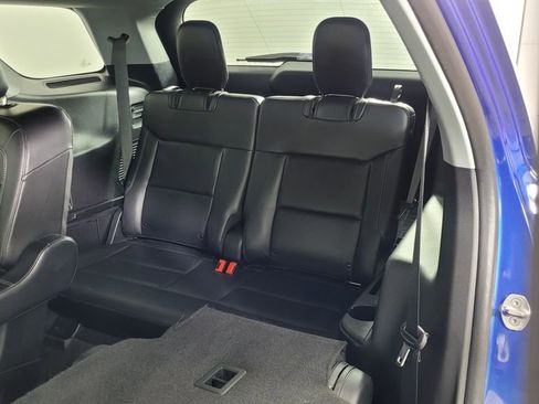 Used 2021 Ford Explorer XLT w/ Equipment Group 202A image 30