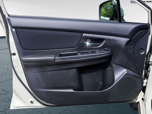 Used 2013 Subaru Crosstrek 2.0i Premium image 25