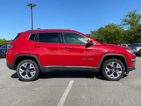 Used 2019 Jeep Compass Limited AWD/4WD image 8
