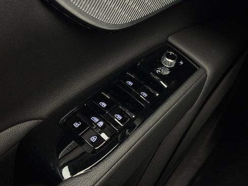 Used 2024 Maserati Grecale GT image 11