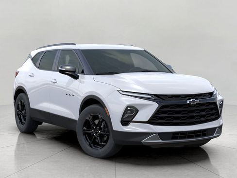 New 2026 Chevrolet Blazer LT w/ Sound & Technology Package FWD image 7