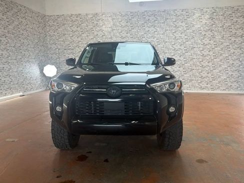 Used 2021 Toyota 4Runner SR5 Premium w/ Moonroof Package AWD/4WD image 2