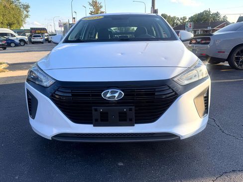 Used 2019 Hyundai Ioniq Blue image 2