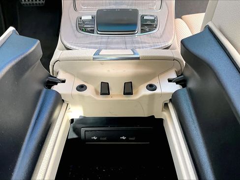 Used 2023 Mercedes-Benz E 450 Coupe image 35