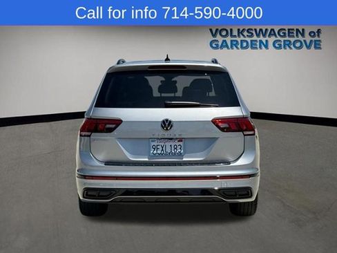 Used 2023 Volkswagen Tiguan SE R-Line FWD image 5