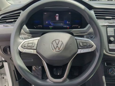 Certified 2022 Volkswagen Tiguan S FWD image 27