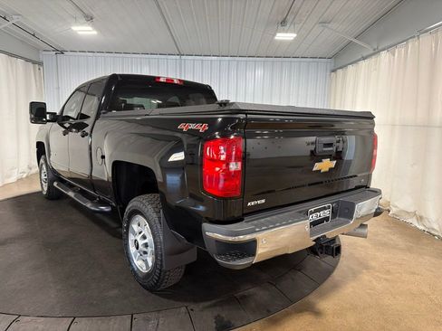 Used 2017 Chevrolet Silverado 2500 LT AWD/4WD image 6