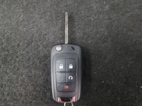 Used 2015 Chevrolet Equinox LT w/ Driver Convenience Package AWD/4WD image 32